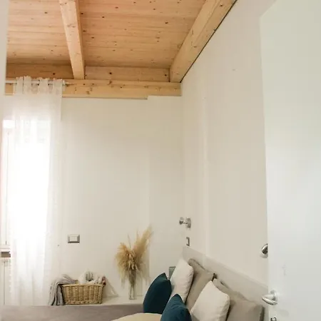 לינה וארוחת בוקר Oplonti 3*