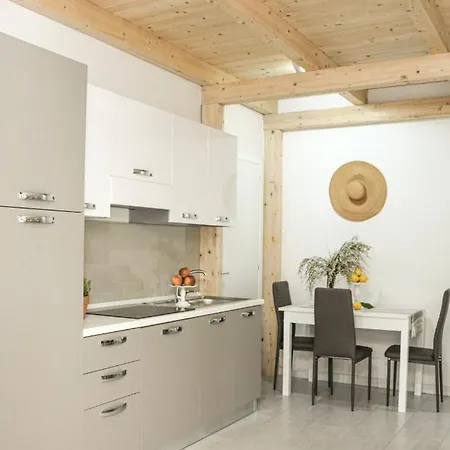 לינה וארוחת בוקר Oplonti טורה אנונציאטה